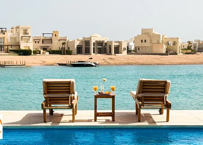 Villa Heated Pool 4br Villa, Lagoon Front, Ancient Sands - Ollystays *