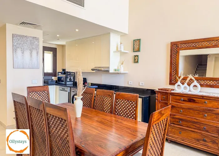 Heated Pool 4br Villa, Lagoon Front, Ancient Sands - Ollystays Villa *
